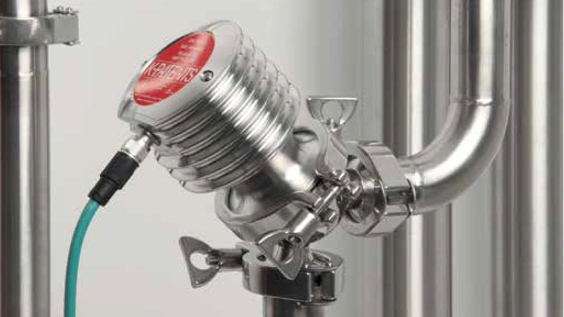 Industrial process refractometer in pharmaceutical manufacturing